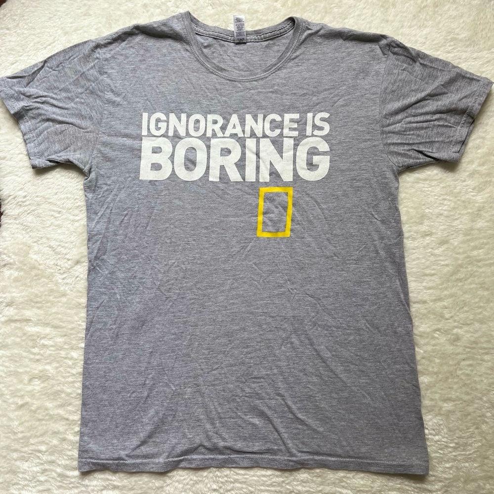 Gray tshirt